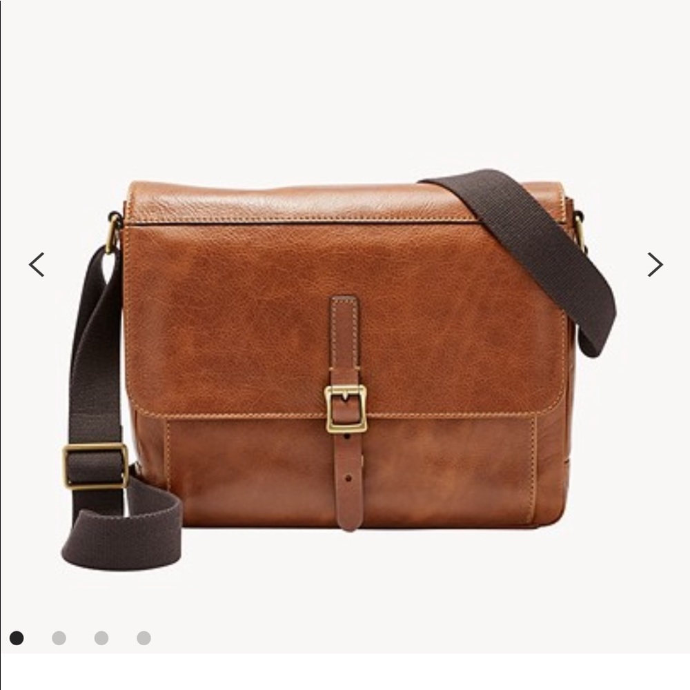 NWT Fossil “Defender EW City” message bag